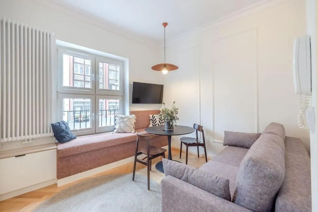 Modern Apartment In City Centre Gdańsk