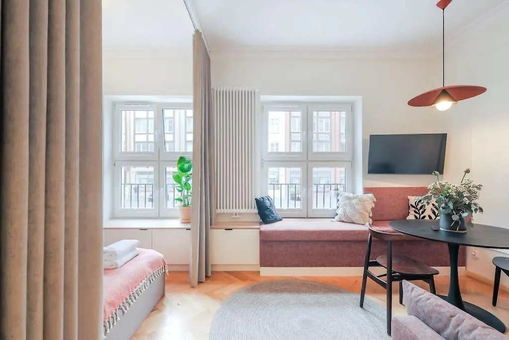 Modern Apartment In City Centre Gdańsk